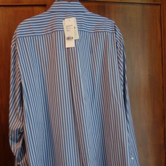 Men's Button Down Long Sleeve Shirt - Picture 4 of 7
